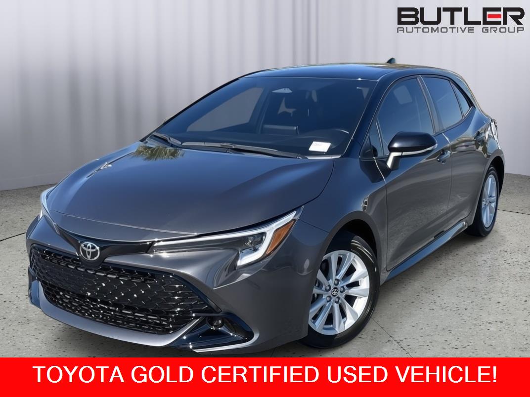 2023 Toyota Corolla Hatchback SE's photo