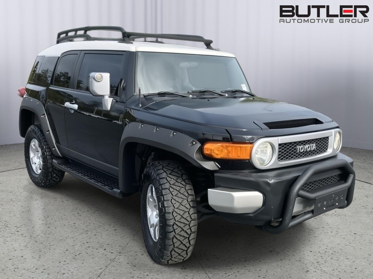 View vehicle photo 7