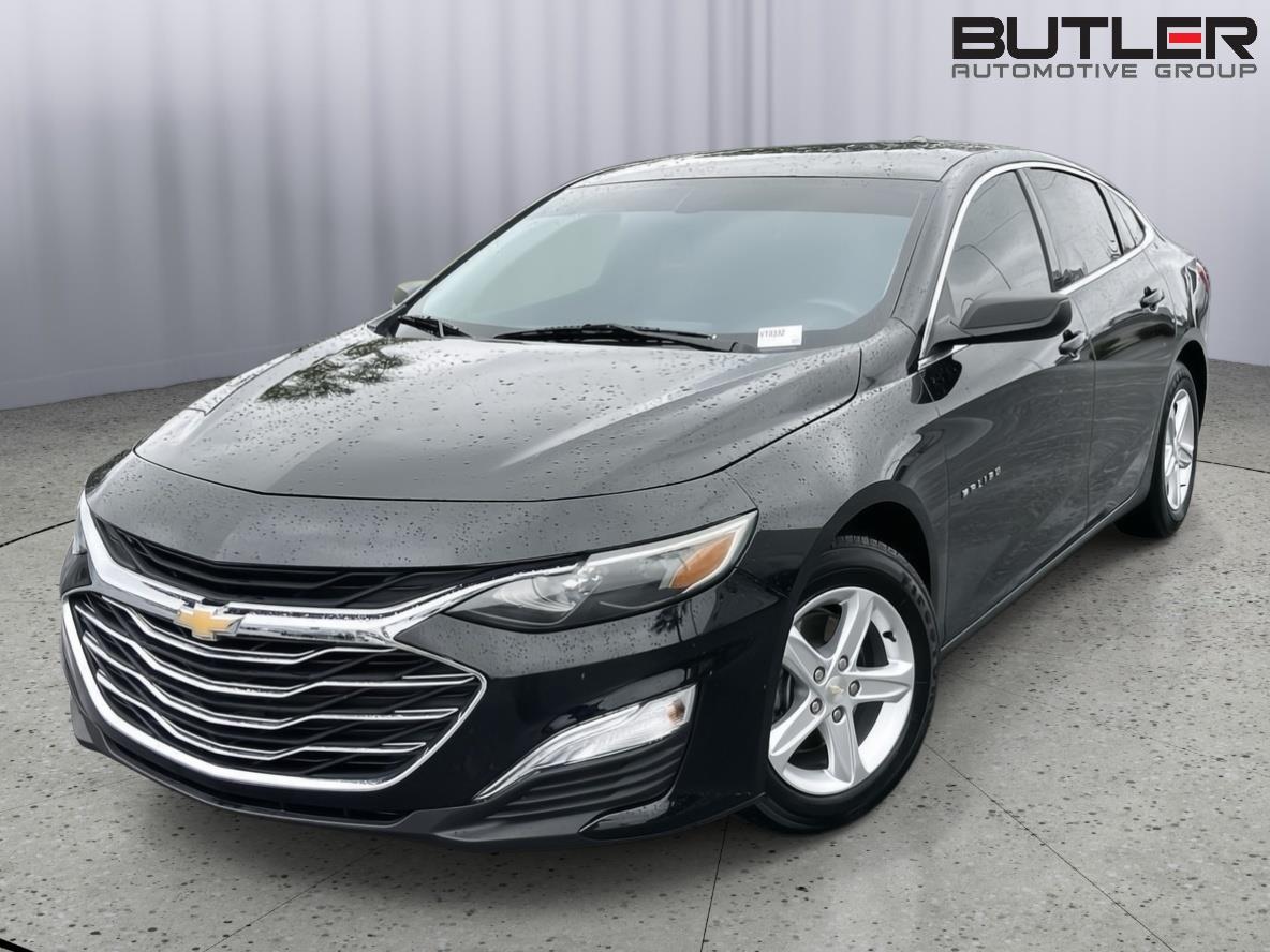 Black (Mosaic Black Metallic) 2022 Chevrolet Malibu Sedan Front-Wheel Drive Continuously Variable Transmission