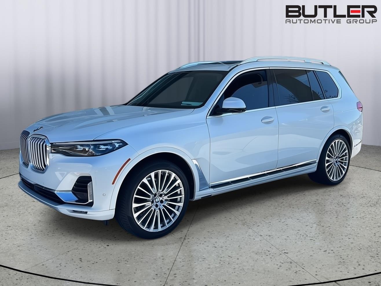 2020 BMW X7 xDrive40i's photo