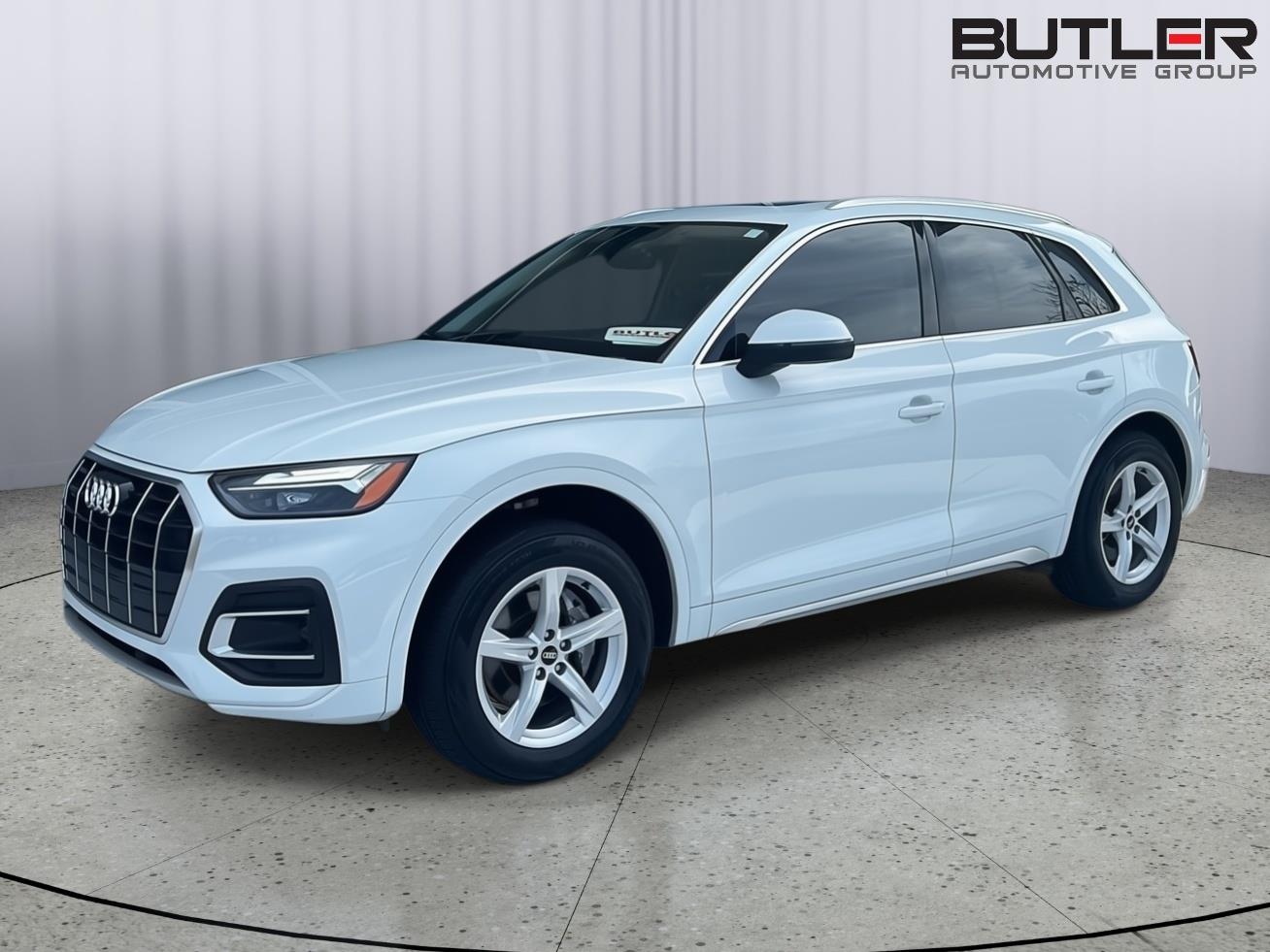 Glacier White Metallic 2022 Audi Q5 quattro Premium 40 TFSI SUV / Crossover All-Wheel Drive Automatic