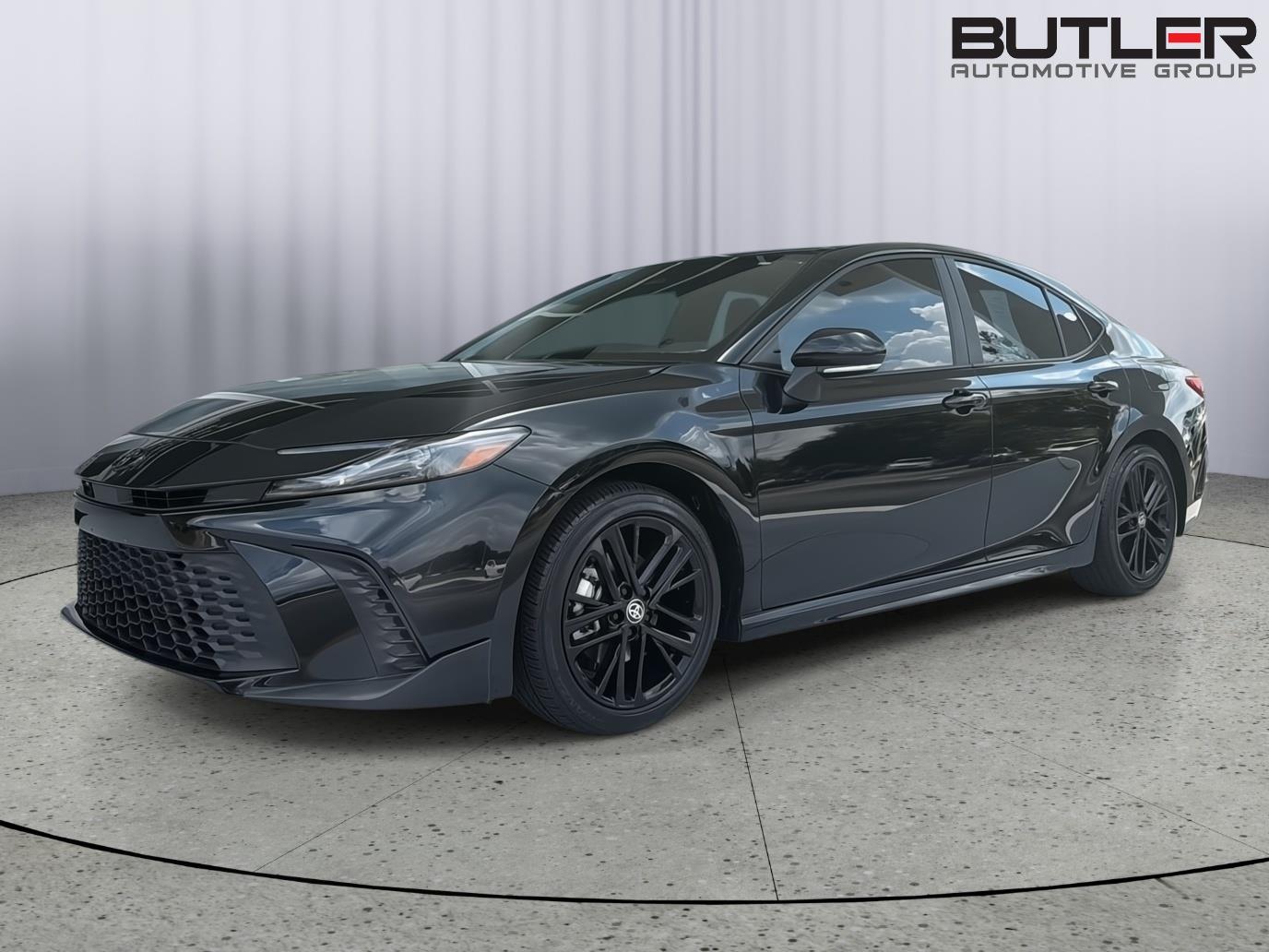 Midnight Black Metallic 2025 Toyota Camry SE FWD Sedan Front-Wheel Drive Continuously Variable Transmission