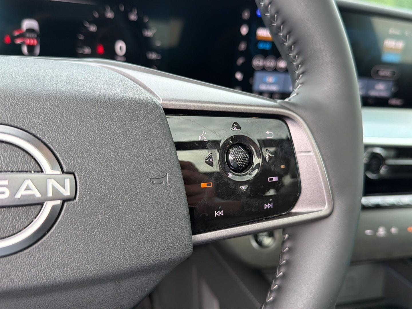Used 2025 Nissan Murano SUV