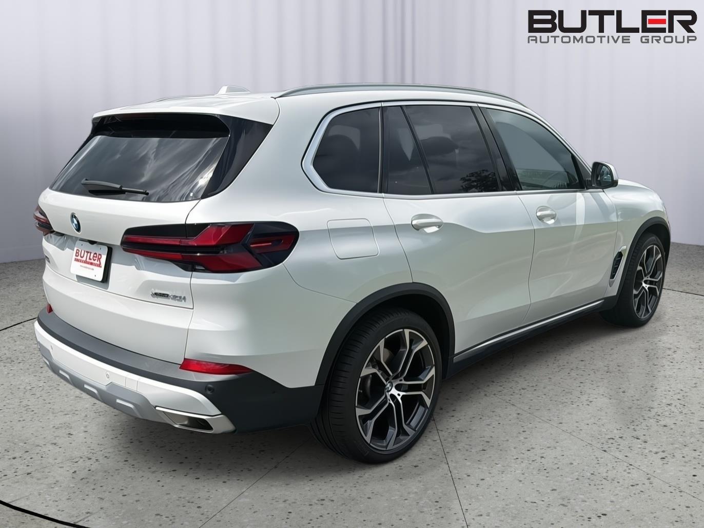 Used 2025 BMW X5 Sedan
