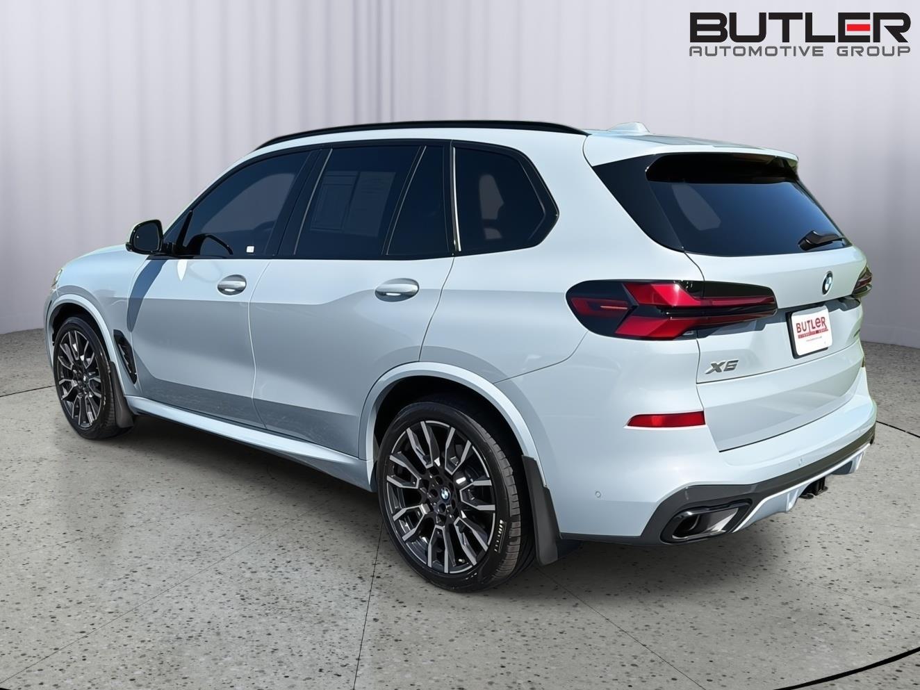 Used 2024 BMW X5 Sedan