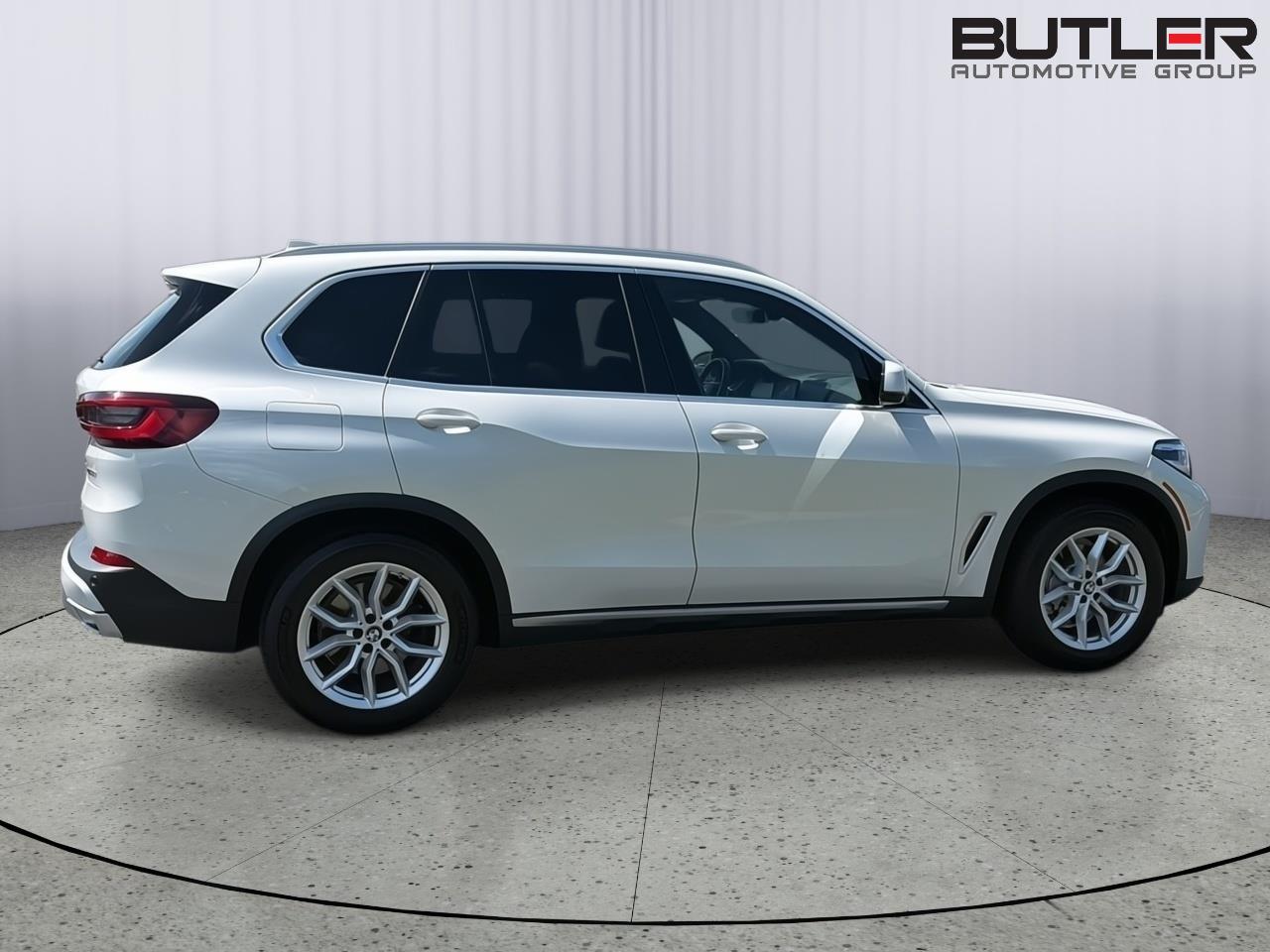 Used 2023 BMW X5 Sedan