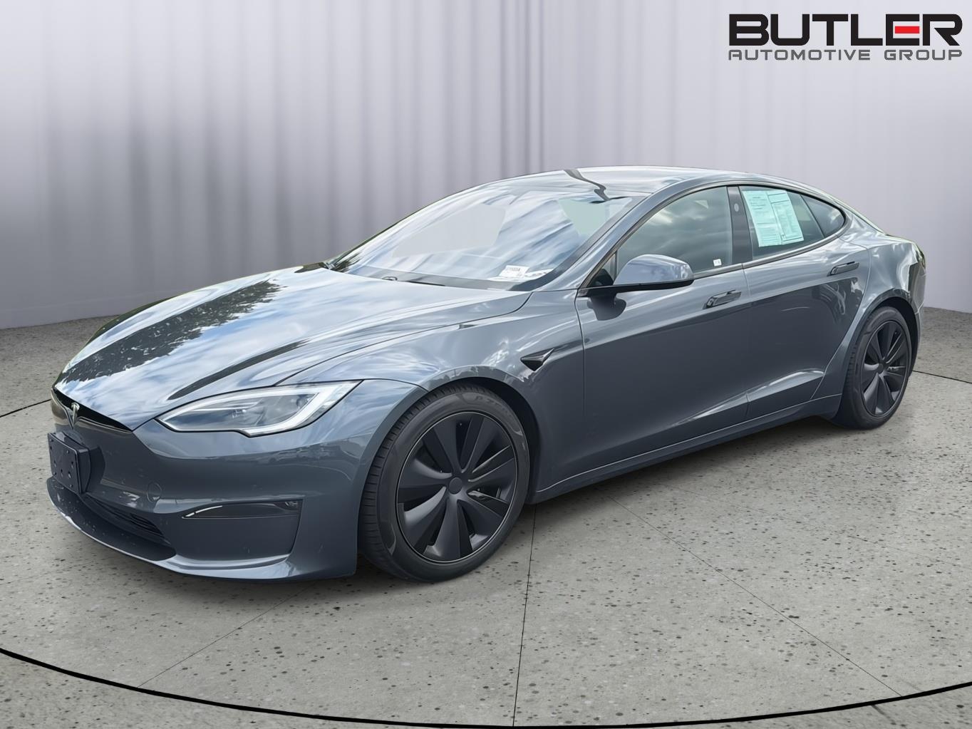 Gray (Stealth Grey) 2023 Tesla Model S Sedan All-Wheel Drive Automatic