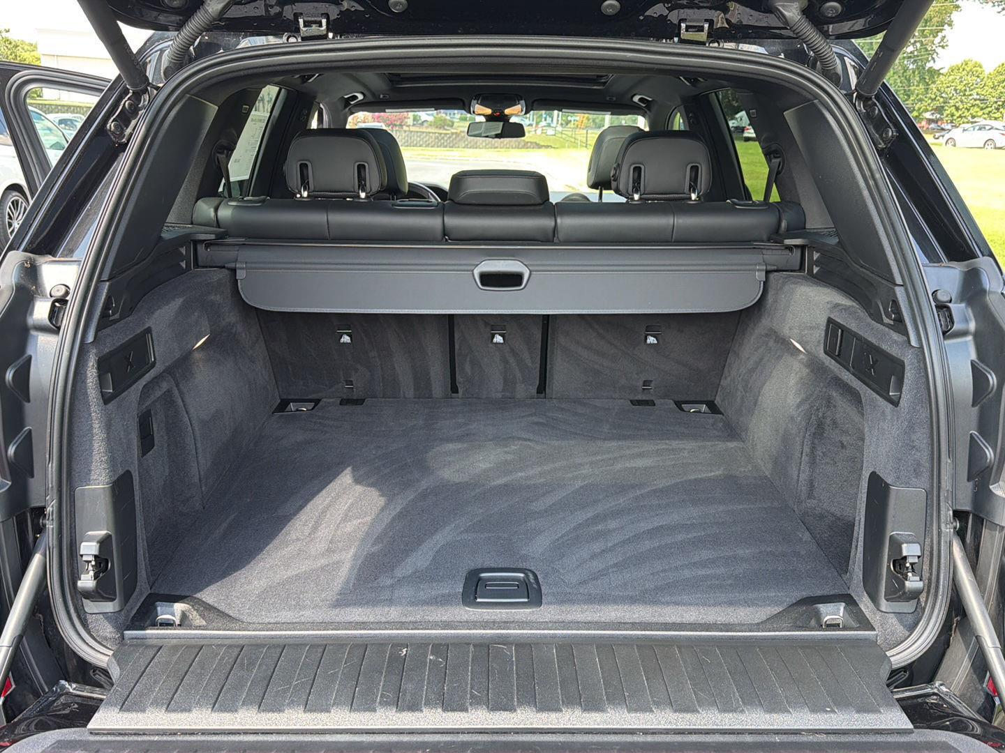 Used 2023 BMW X5 Sedan