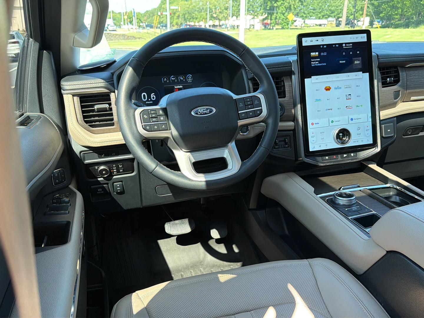 Used 2024 Ford Expedition SUV