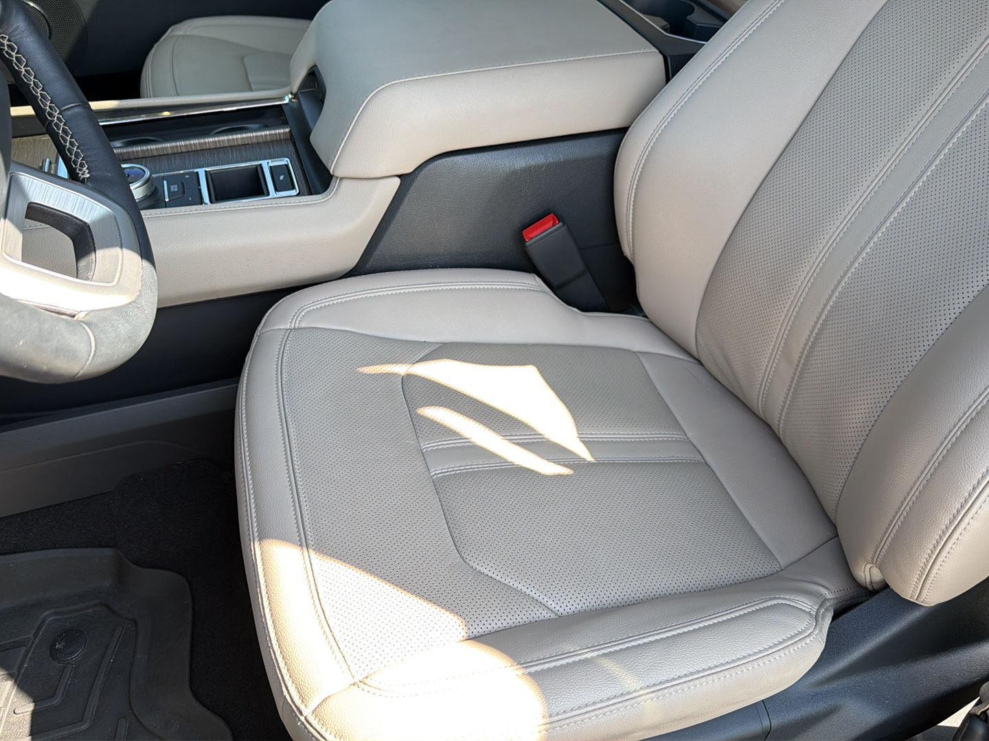 Used 2024 Ford Expedition SUV