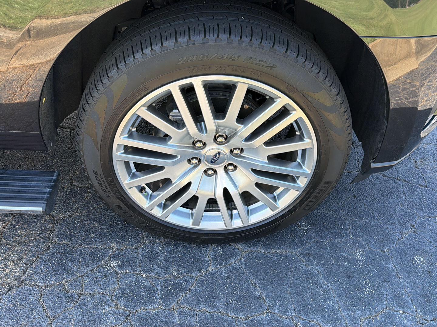 Used 2024 Ford Expedition SUV