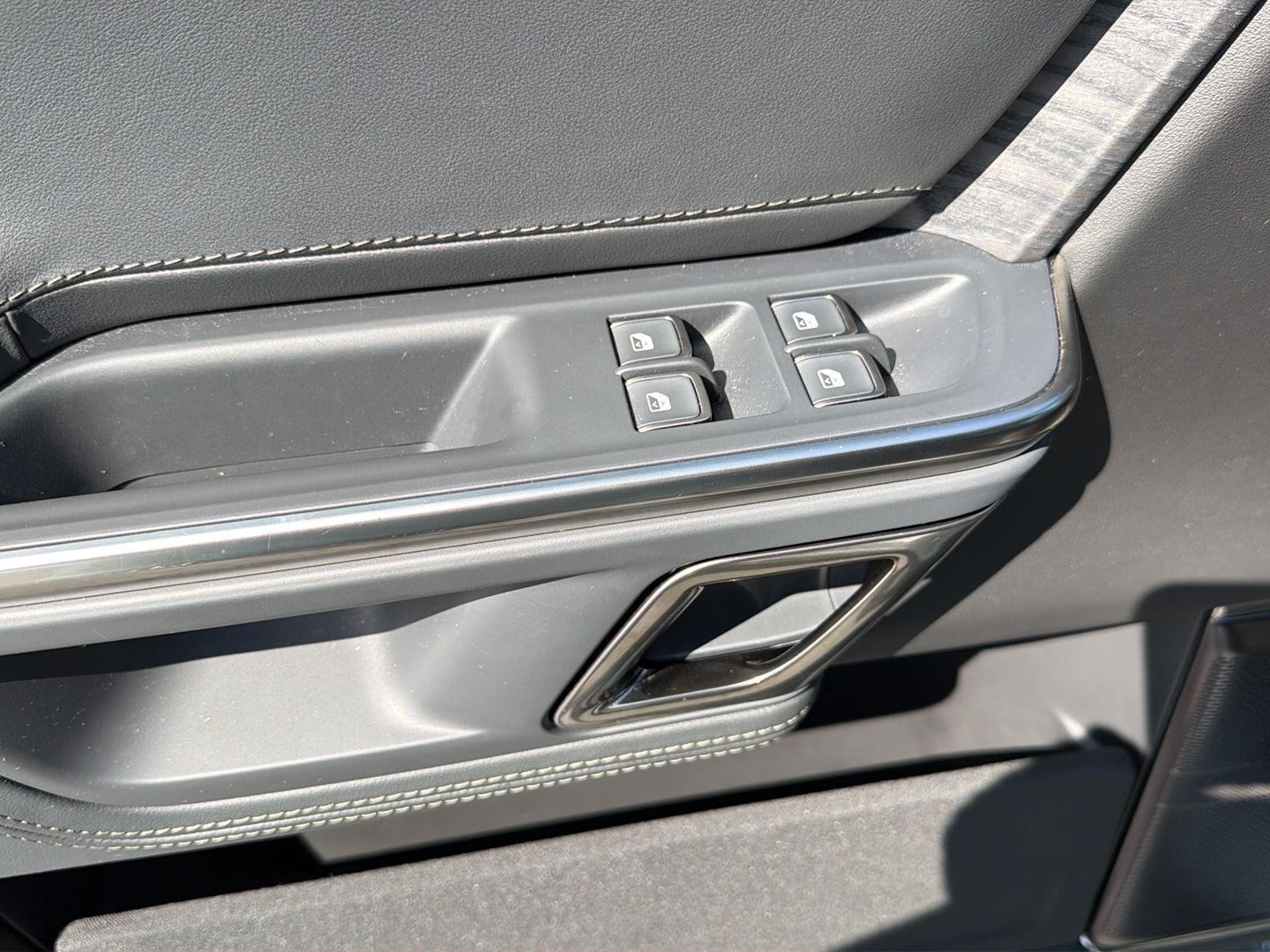 Used 2024 Rivian R1S SUV
