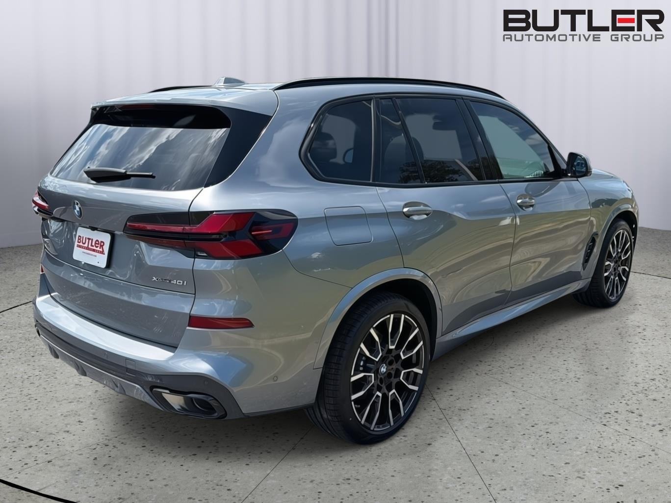 Used 2025 BMW X5 Sedan