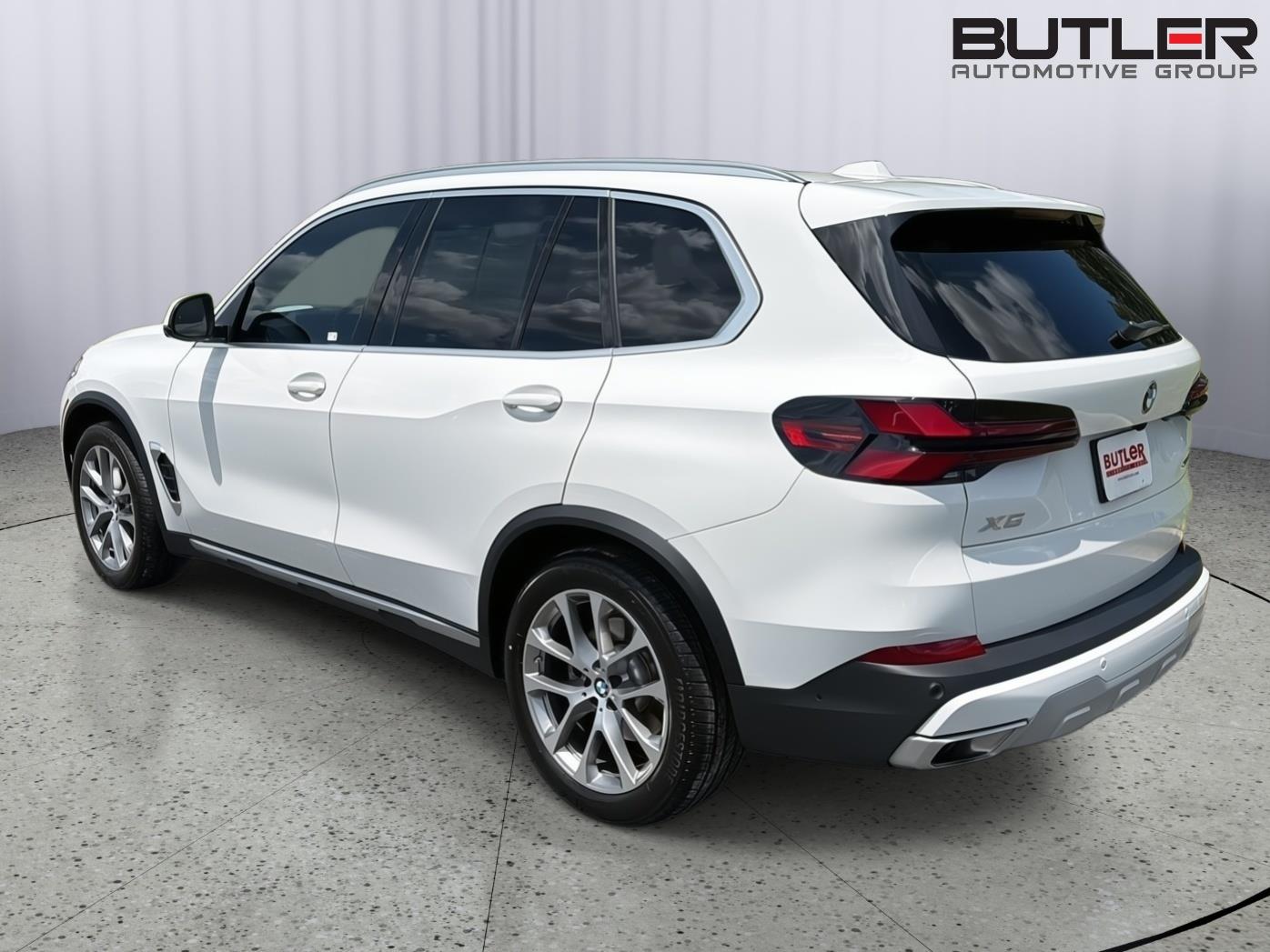 Used 2024 BMW X5 Sedan
