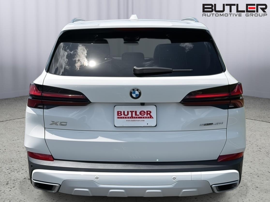 Used 2024 BMW X5 Sedan