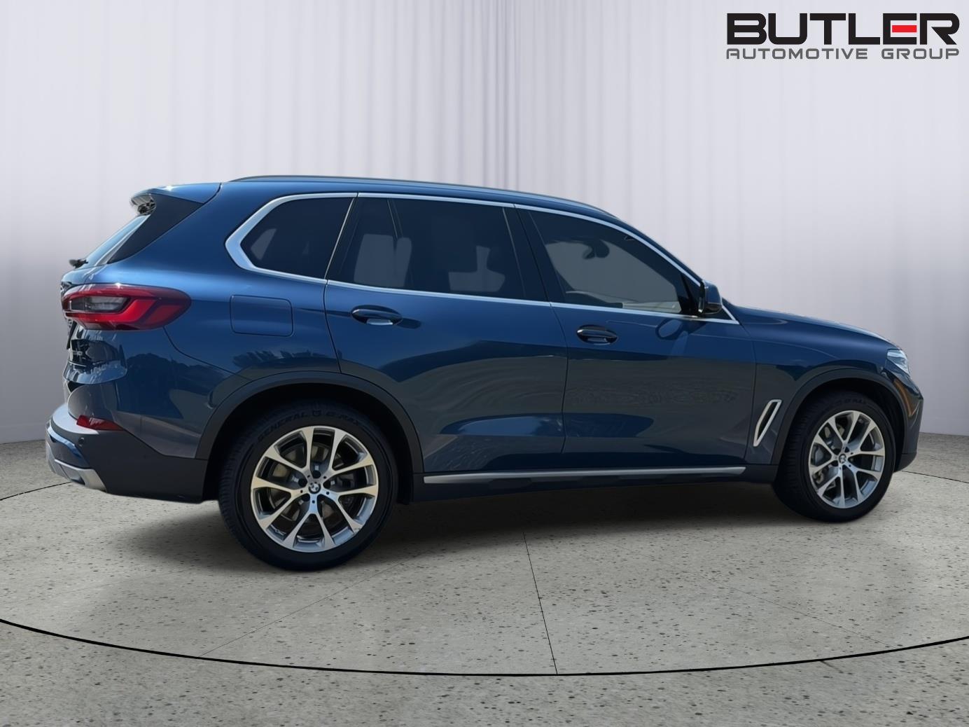 Used 2023 BMW X5 Sedan