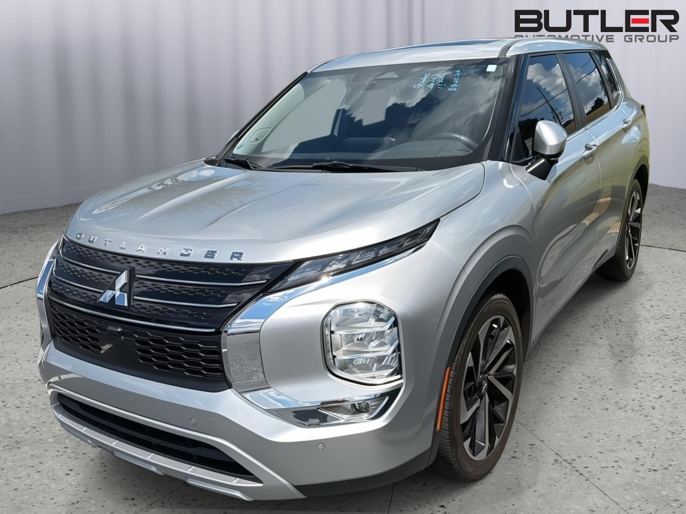 2024 Mitsubishi Outlander SE FWD