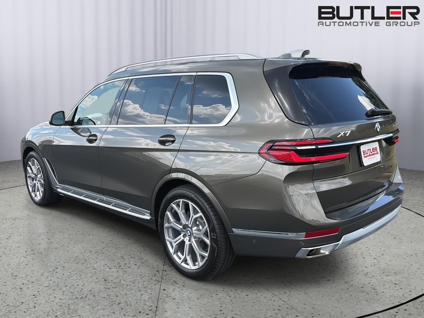 Used 2027 BMW X7 SUV