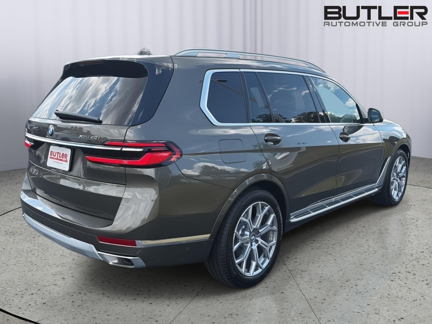 Used 2027 BMW X7 SUV