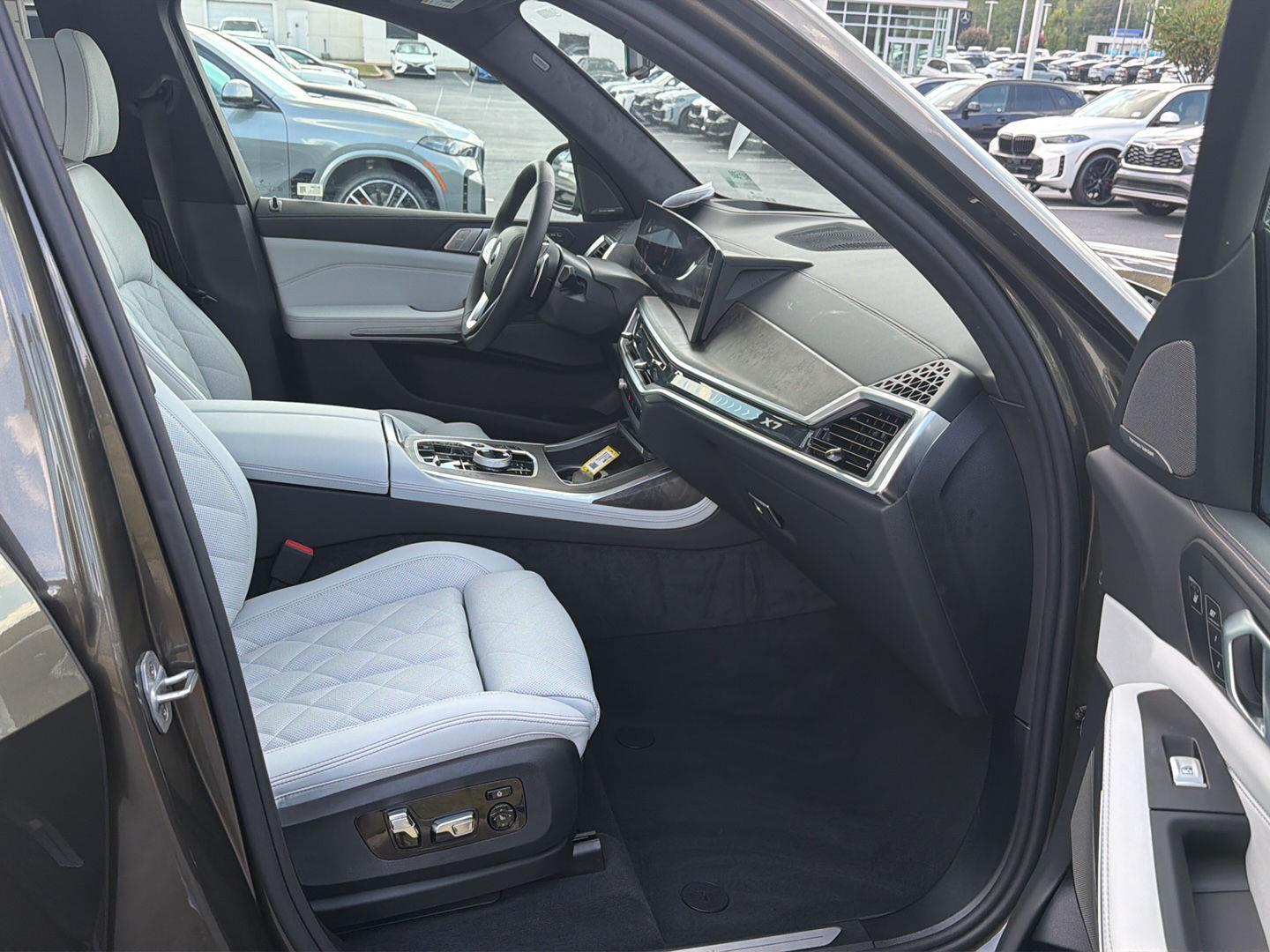 Used 2027 BMW X7 SUV