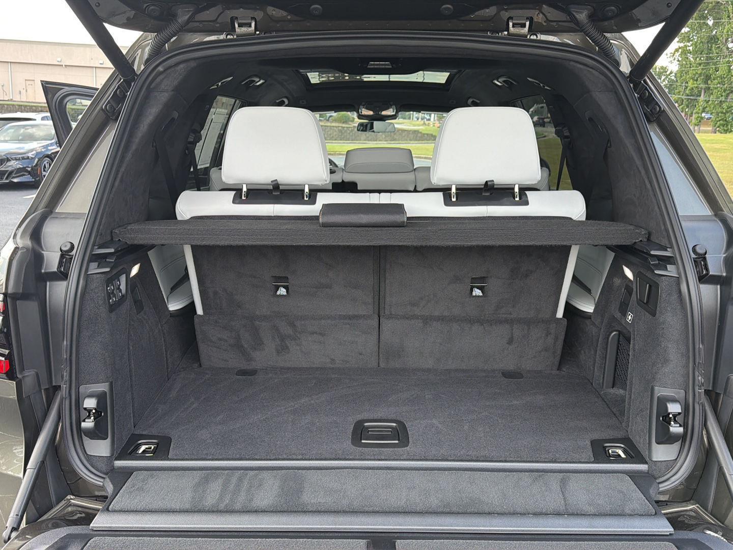 Used 2027 BMW X7 SUV