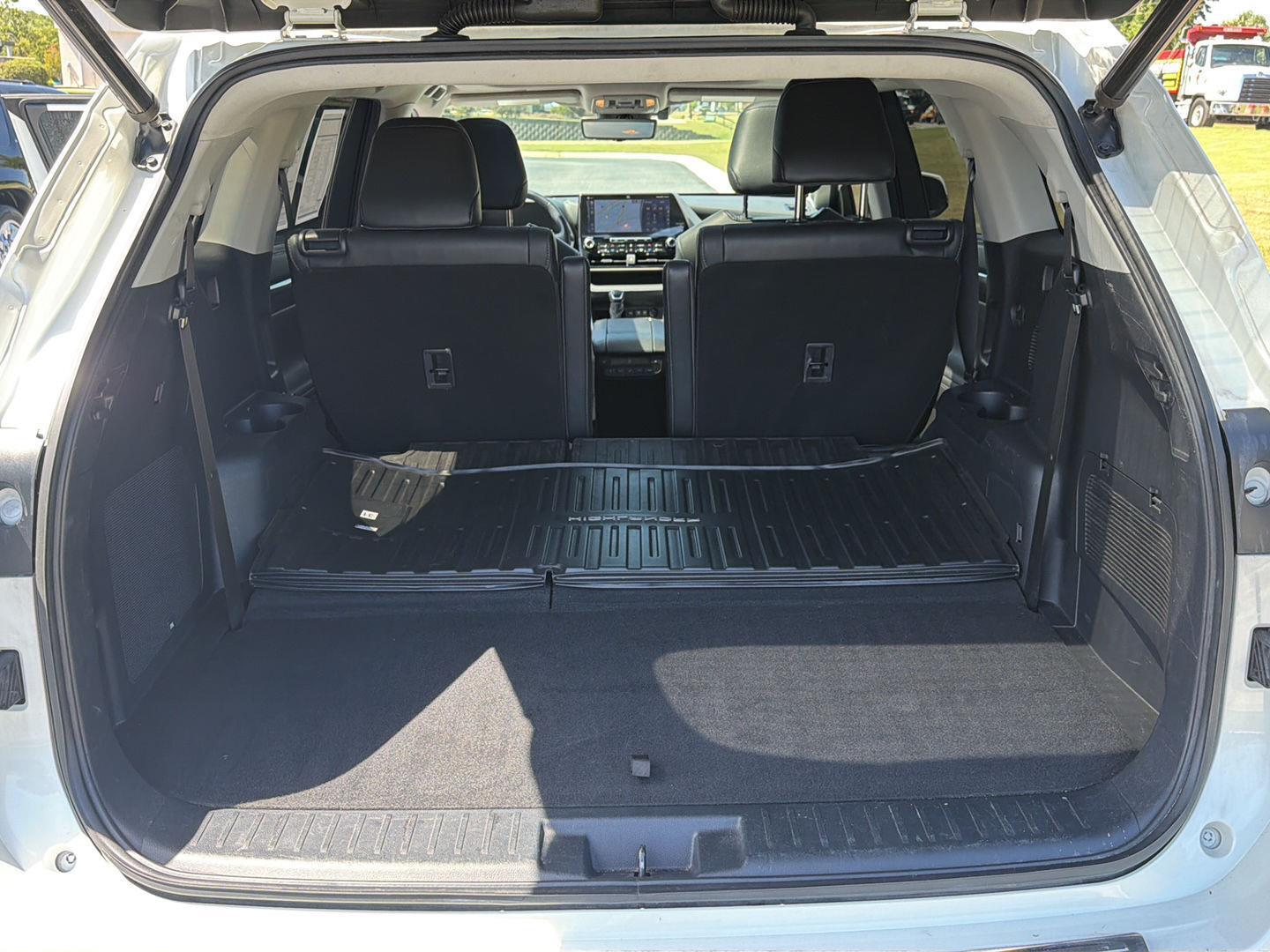 Used 2020 Toyota Highlander SUV