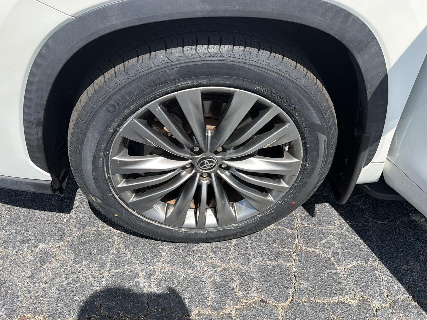 Used 2020 Toyota Highlander SUV