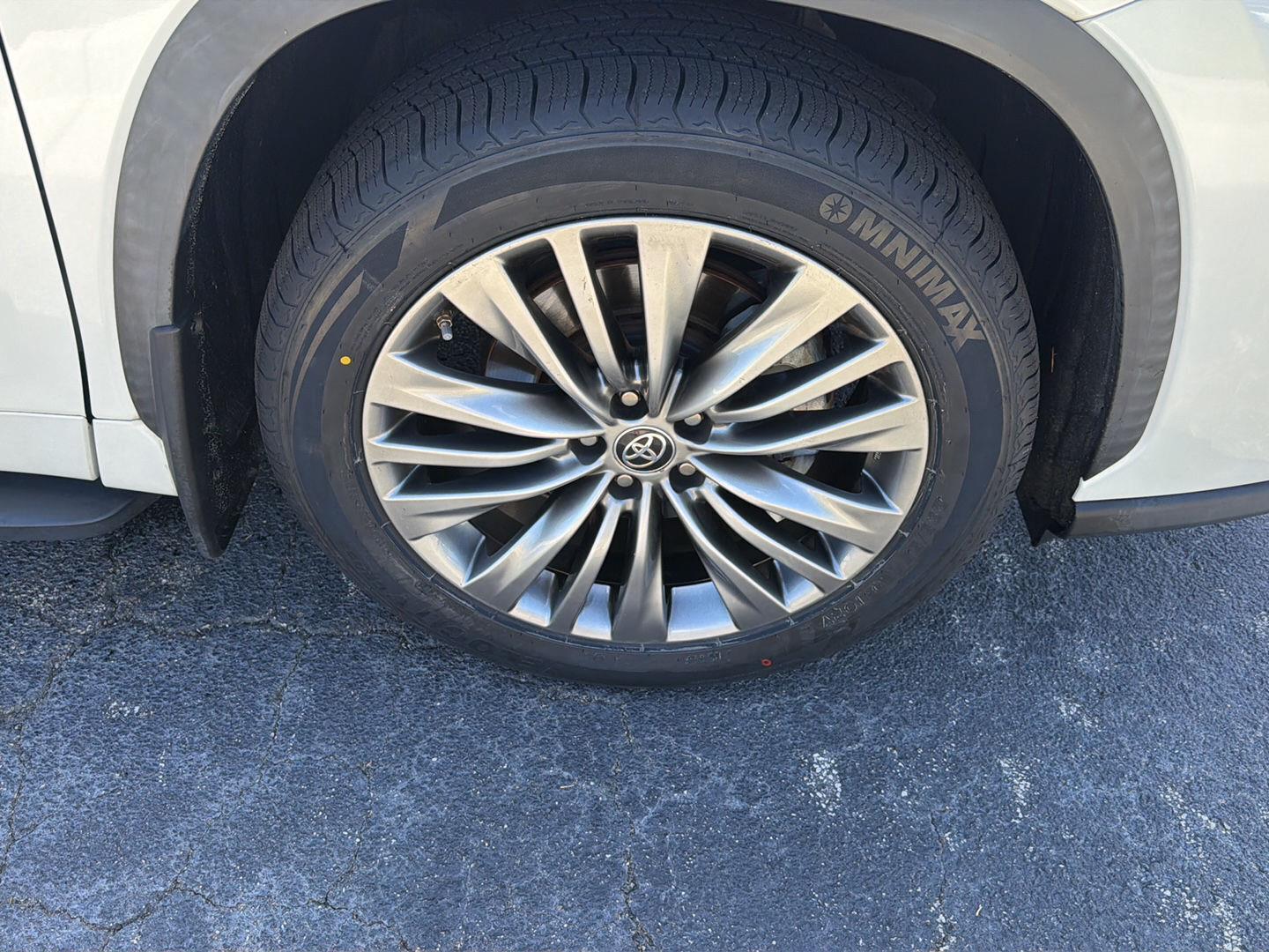 Used 2020 Toyota Highlander SUV