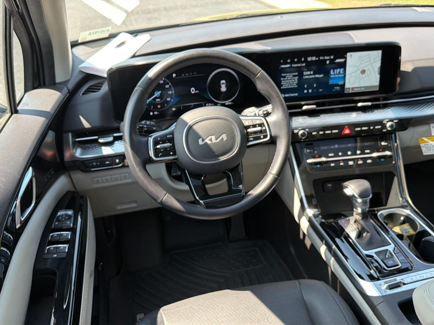 Used 2024 Kia Carnival Van