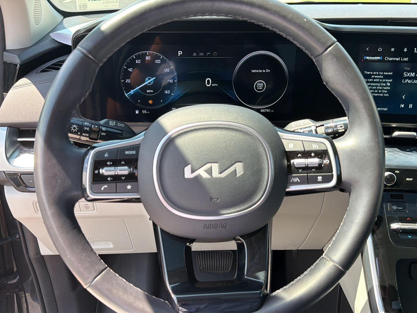 Used 2024 Kia Carnival Van