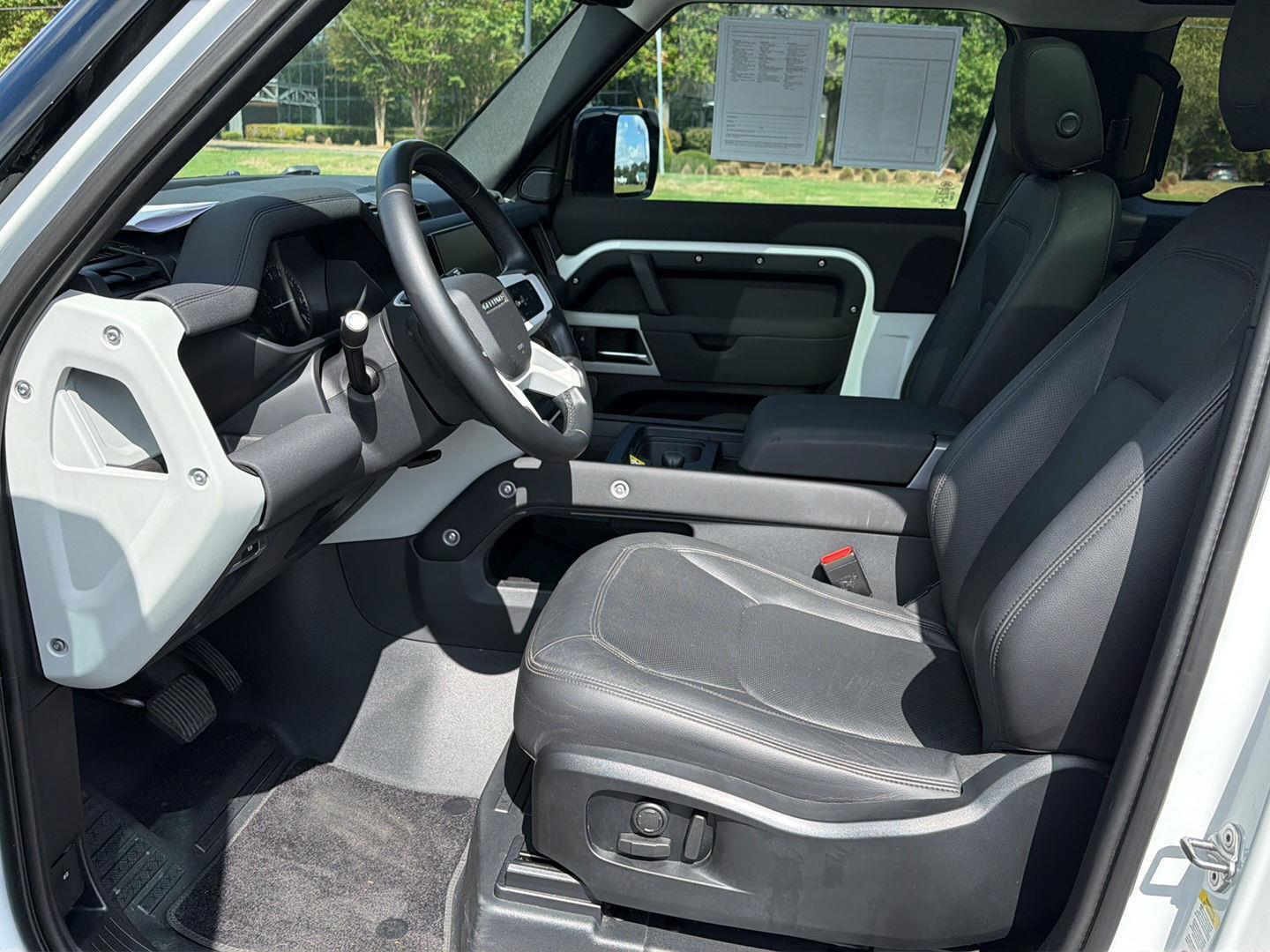 Used 2023 Land rover Defender Sedan