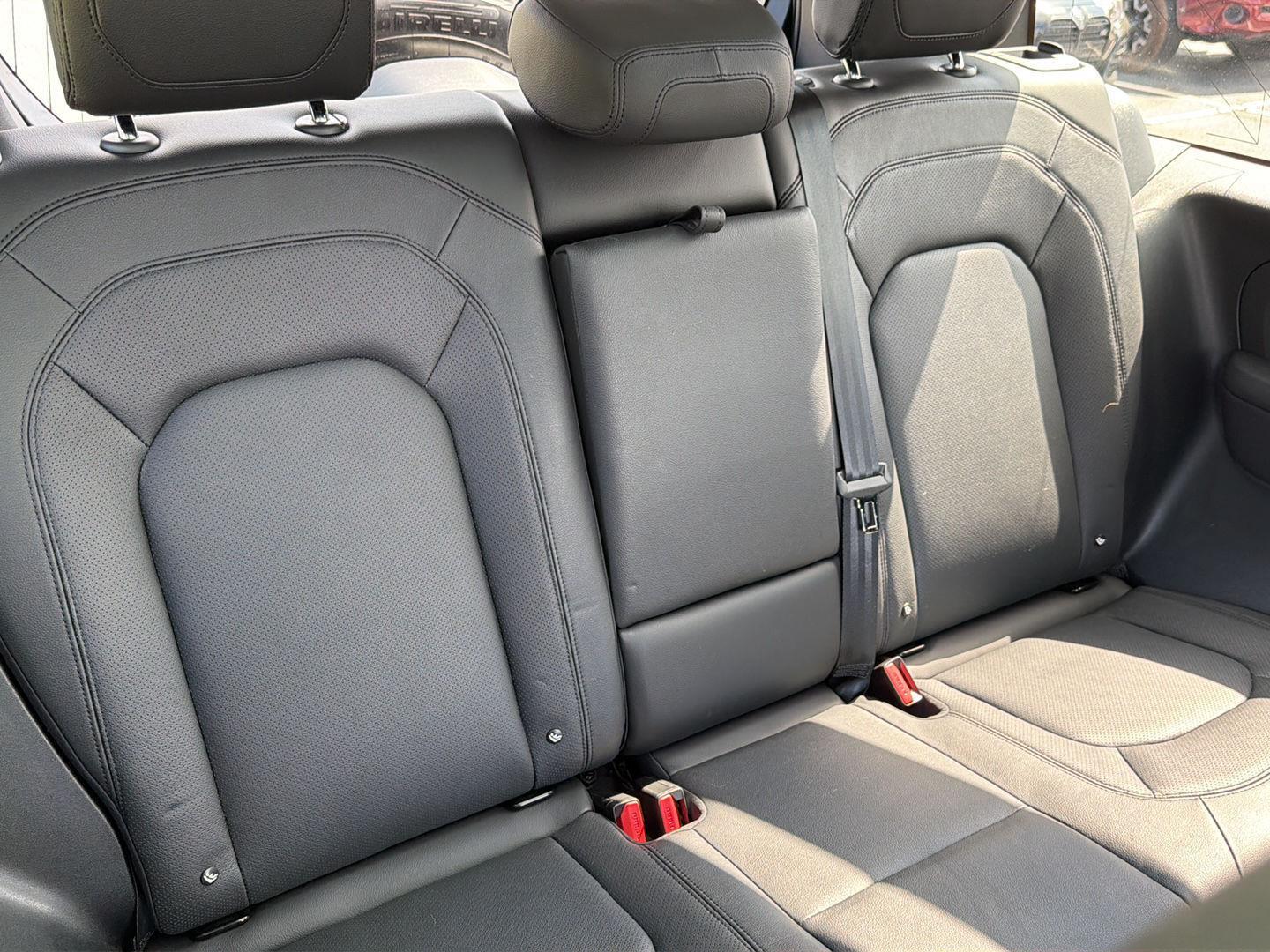 Used 2023 Land rover Defender Sedan