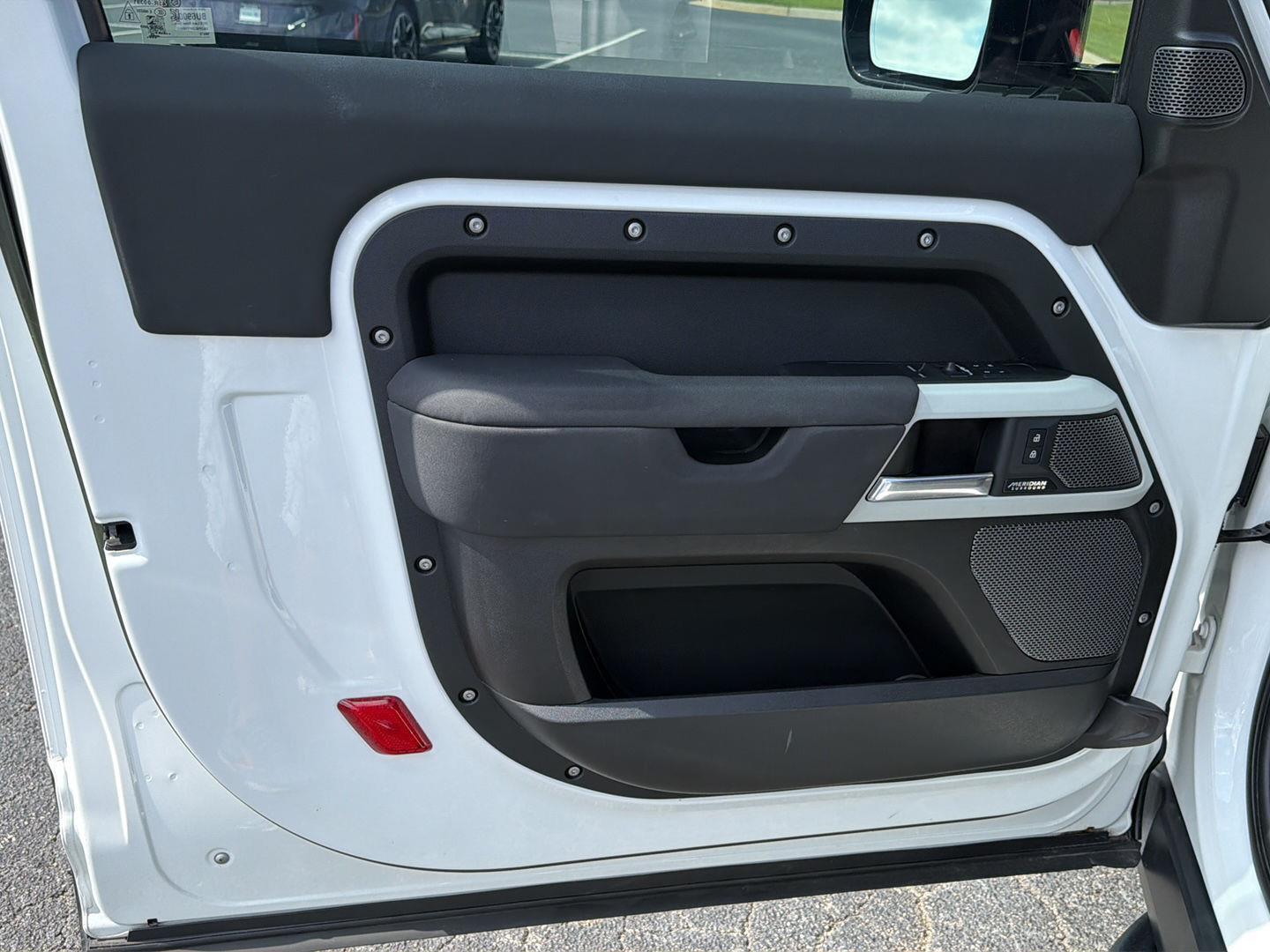 Used 2023 Land rover Defender Sedan