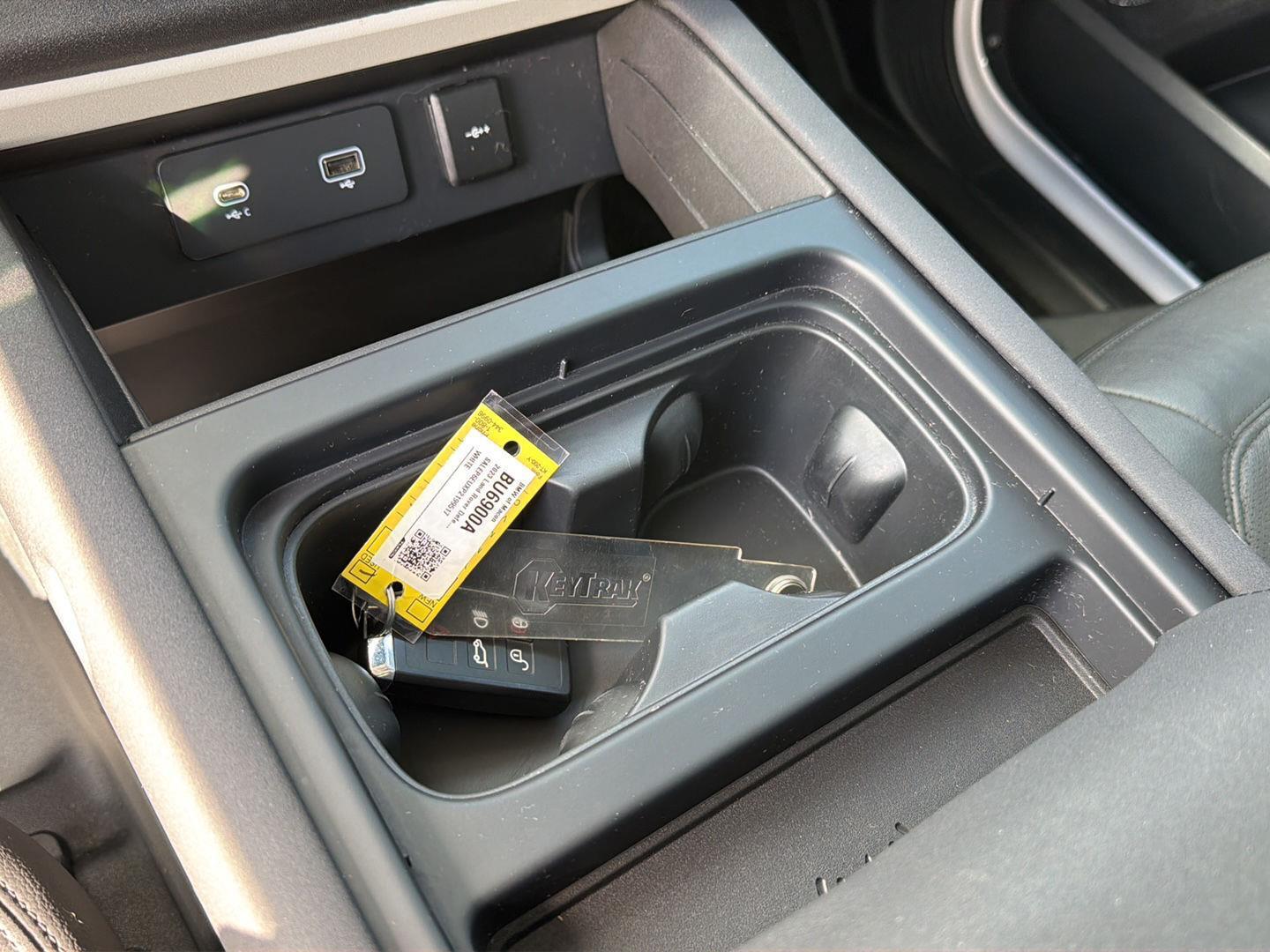 Used 2023 Land rover Defender Sedan