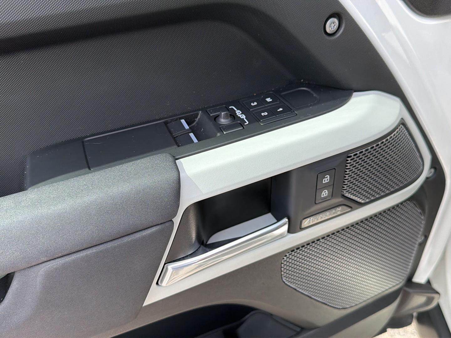 Used 2023 Land rover Defender Sedan