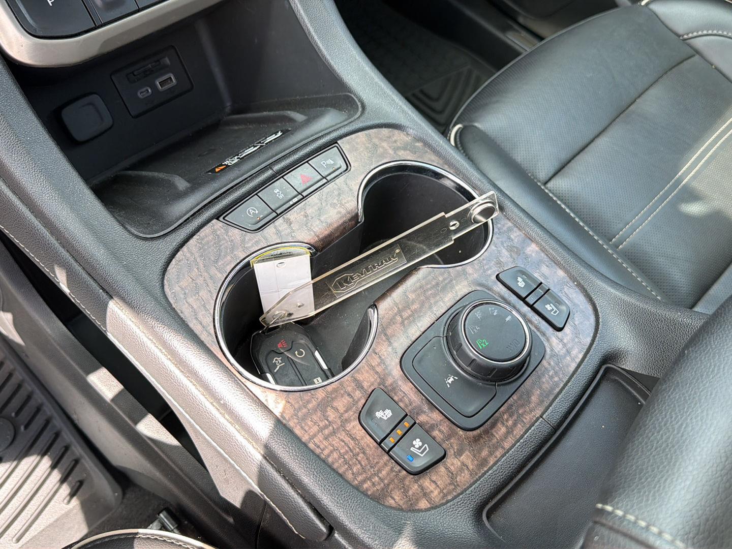 Used 2021 GMC Acadia Sedan
