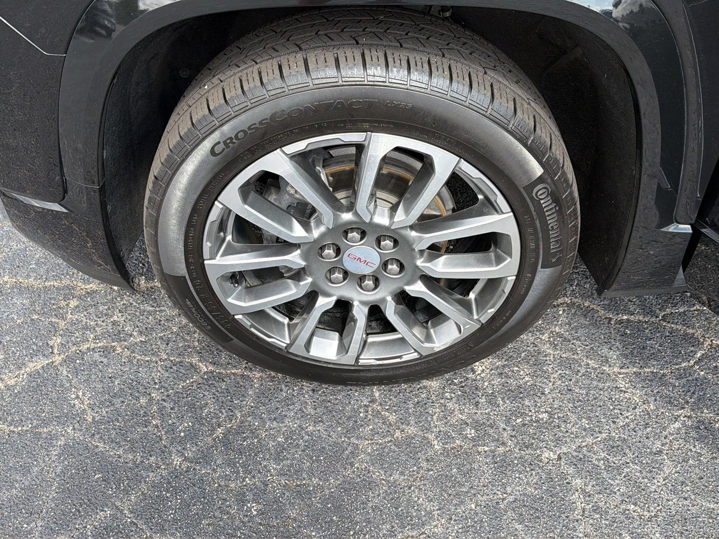Used 2021 GMC Acadia Sedan