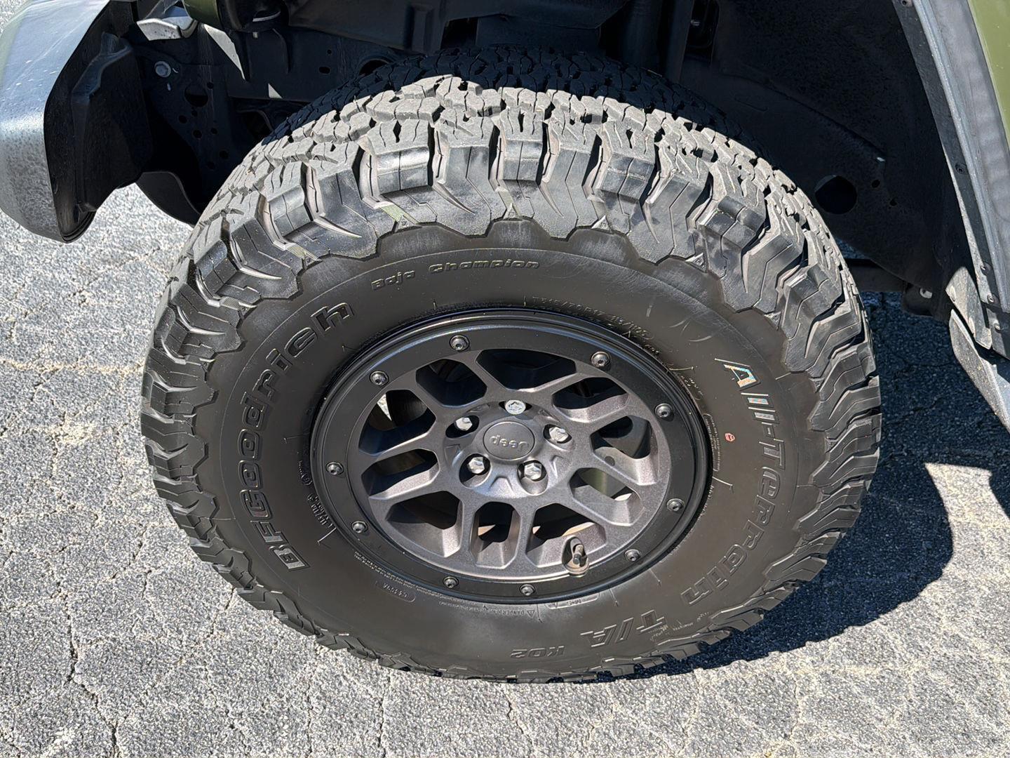 Used 2023 Jeep Wrangler SUV