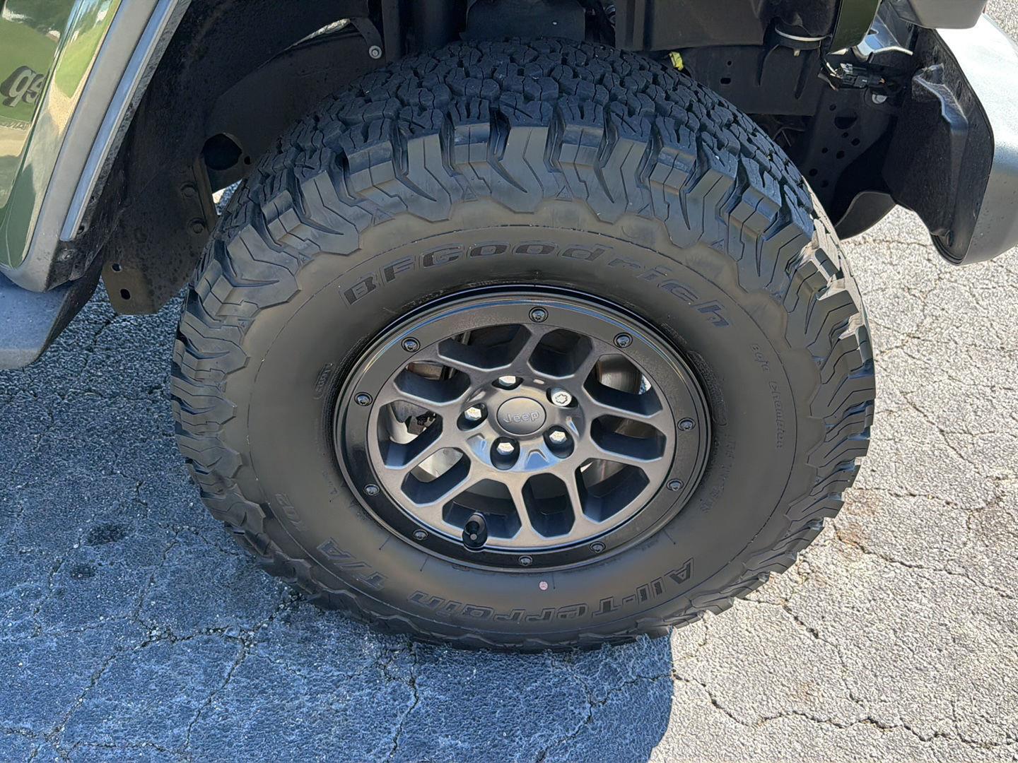 Used 2023 Jeep Wrangler SUV