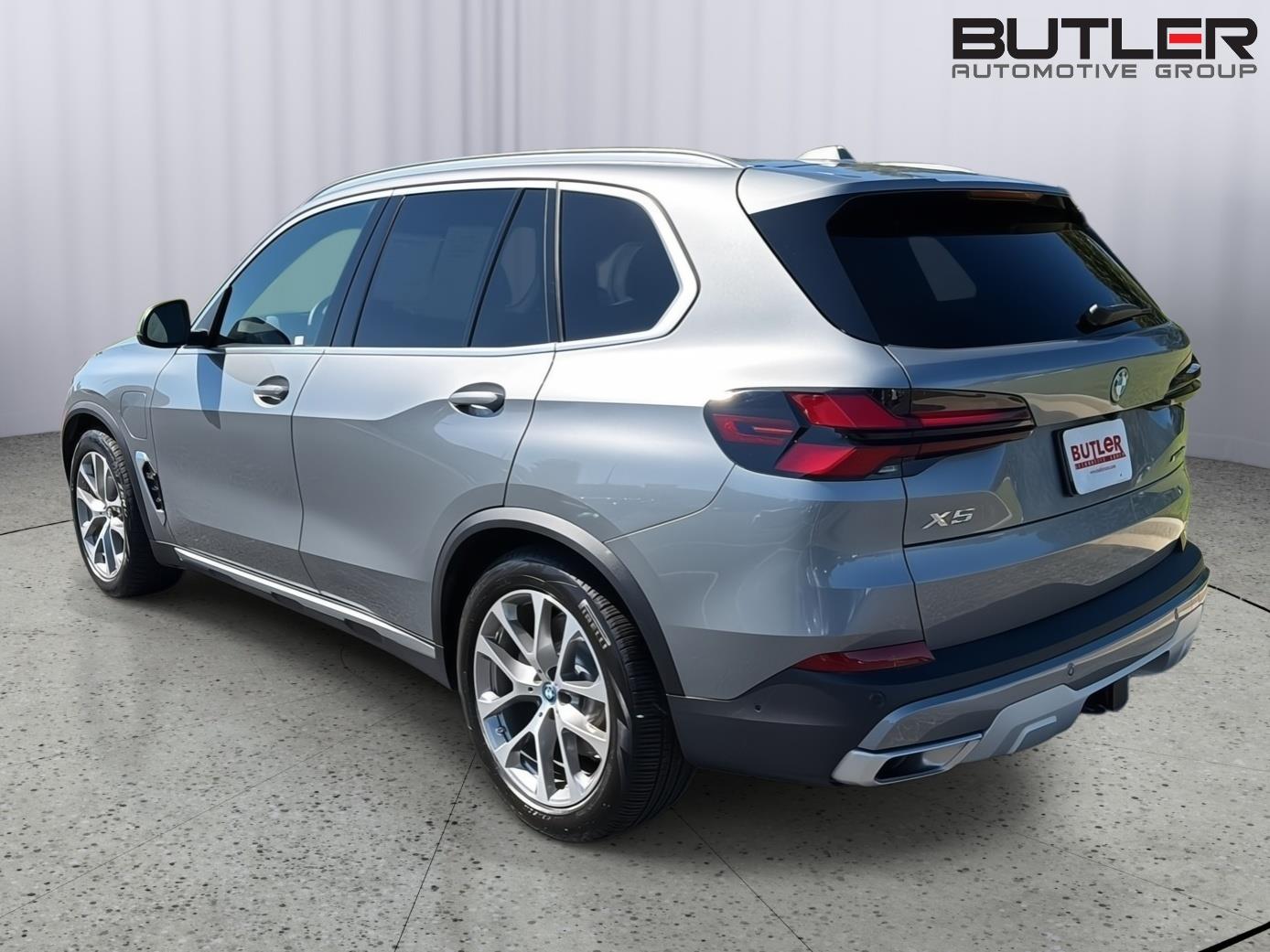 Used 2024 BMW X5 Sedan