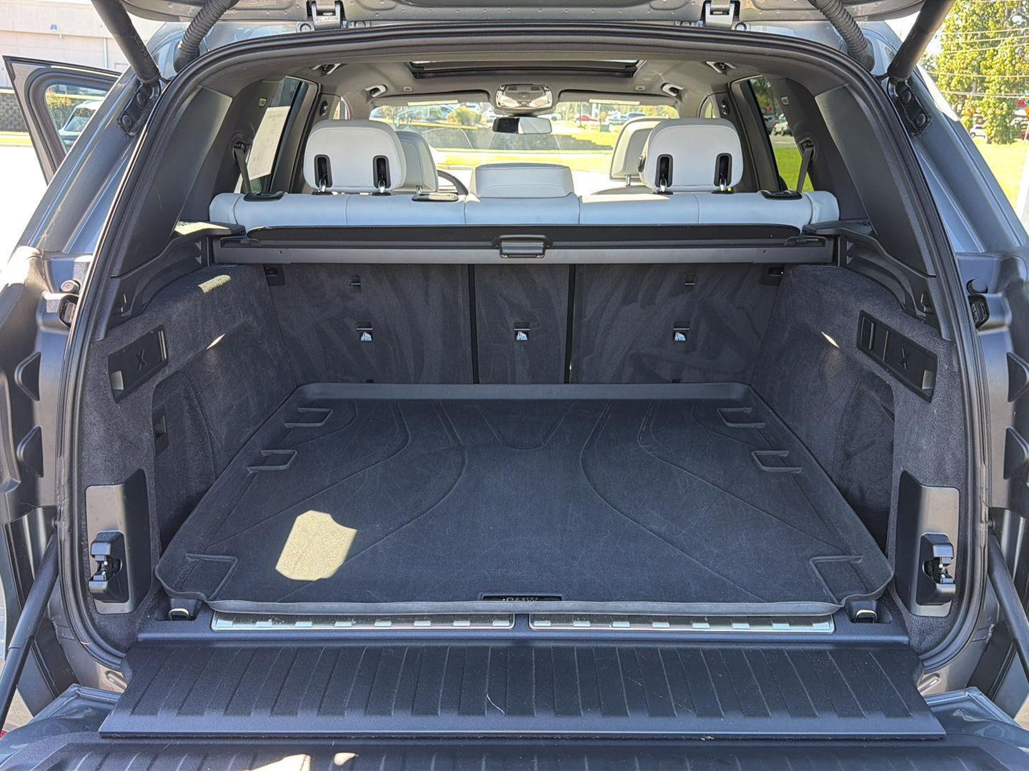 Used 2024 BMW X5 Sedan