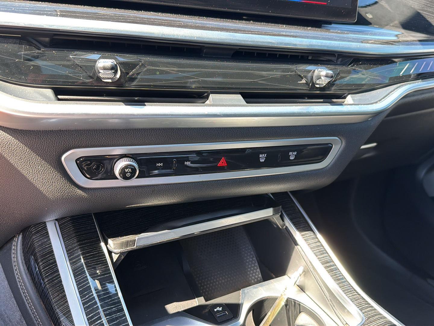 Used 2024 BMW X7 Sedan
