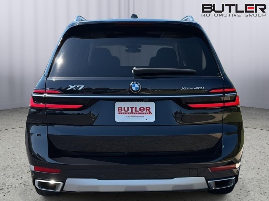 Used 2024 BMW X7 Sedan
