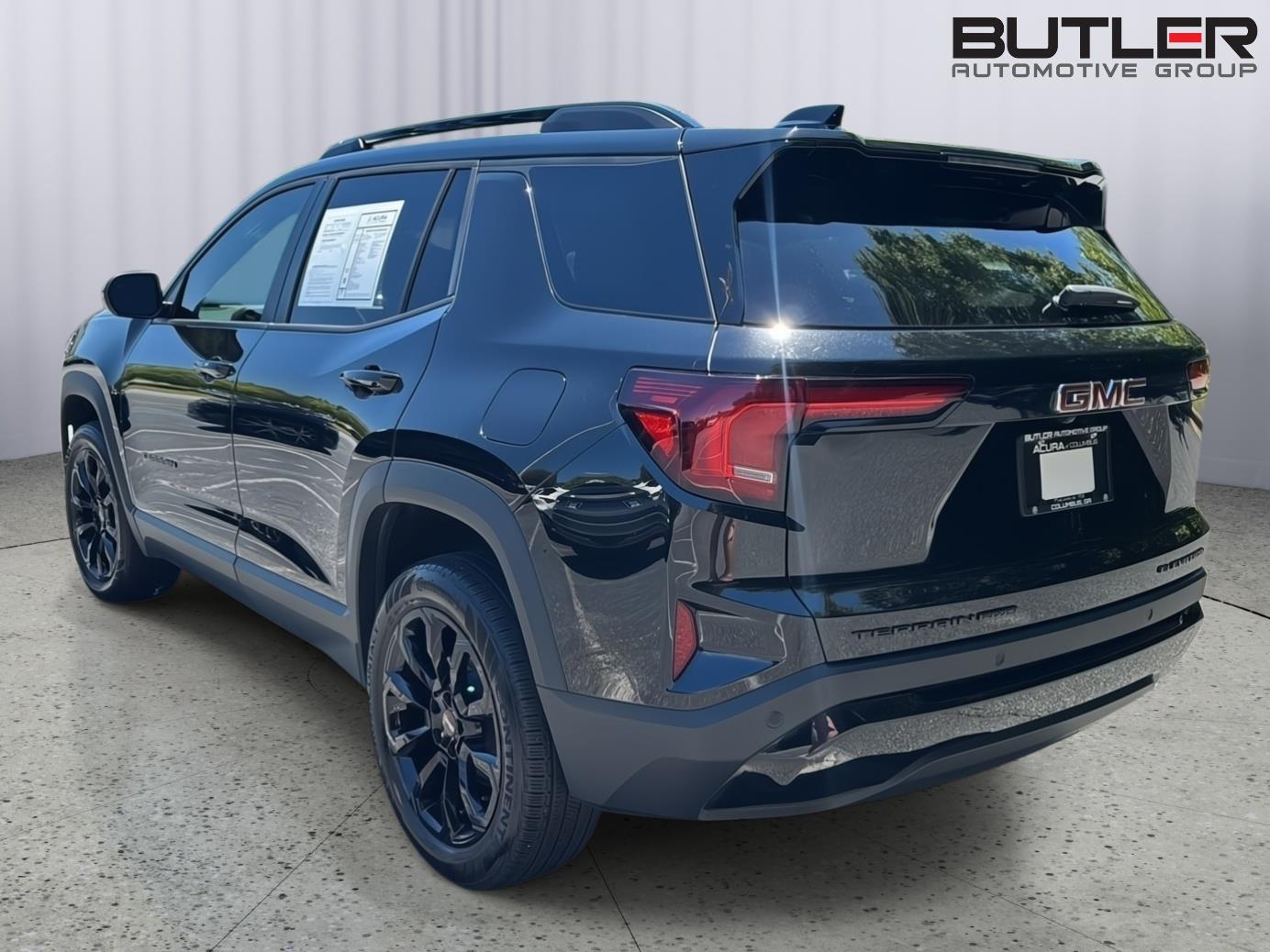 Used 2025 GMC Terrain SUV