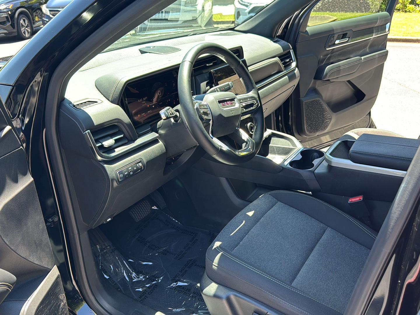 Used 2025 GMC Terrain SUV