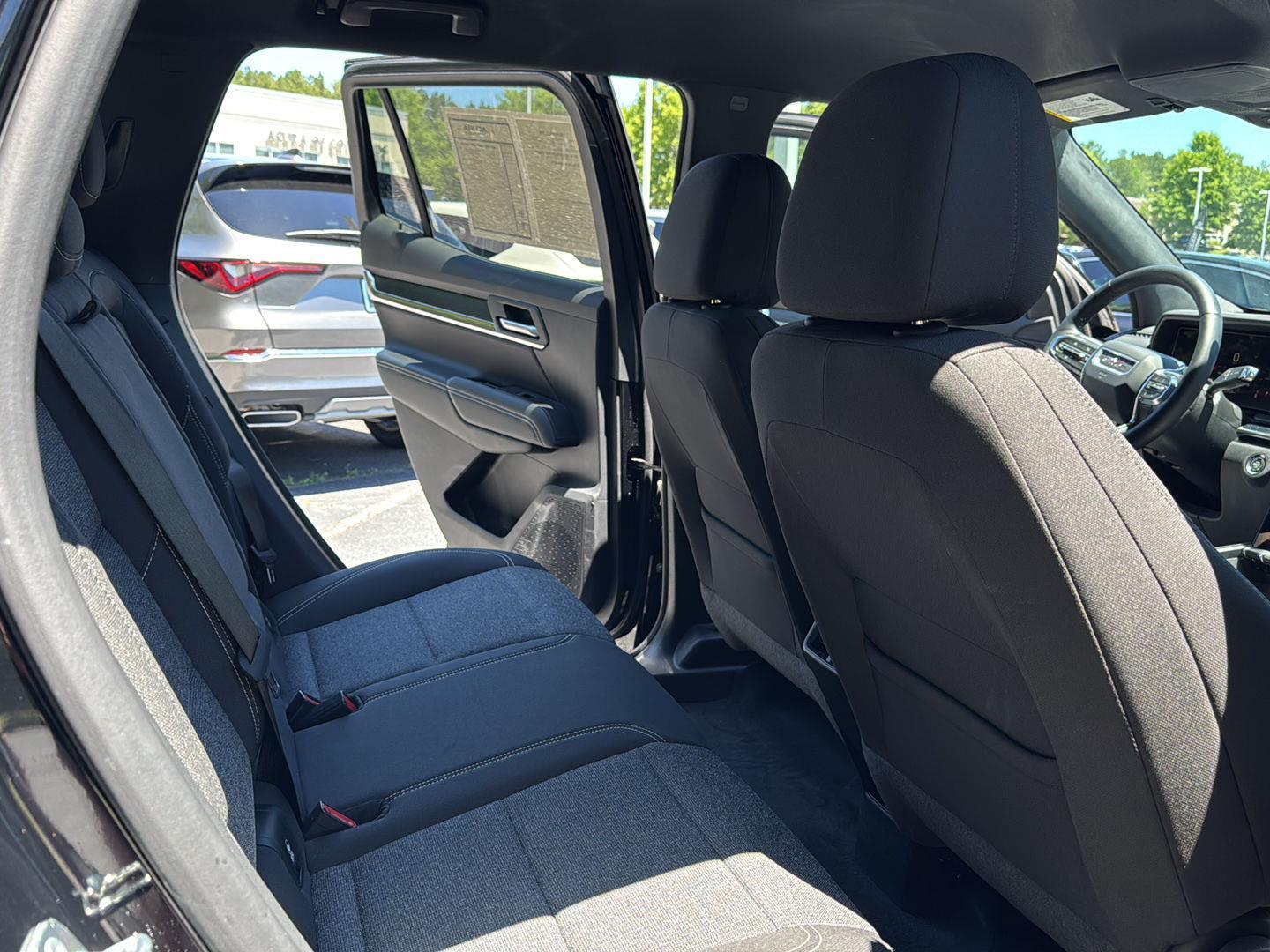Used 2025 GMC Terrain SUV
