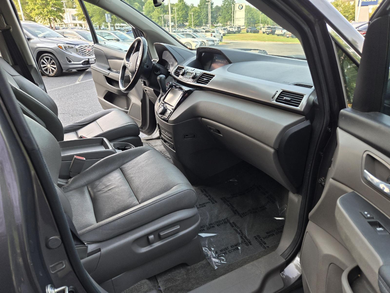 Used 2017 Honda Odyssey Van