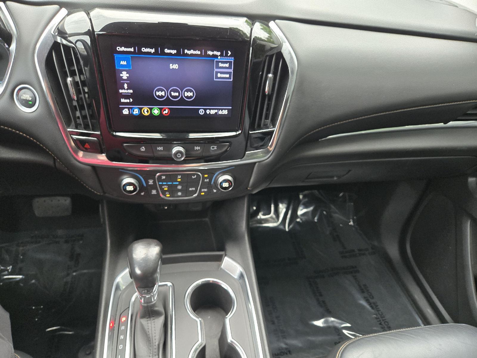 Used 2021 Chevrolet Traverse SUV
