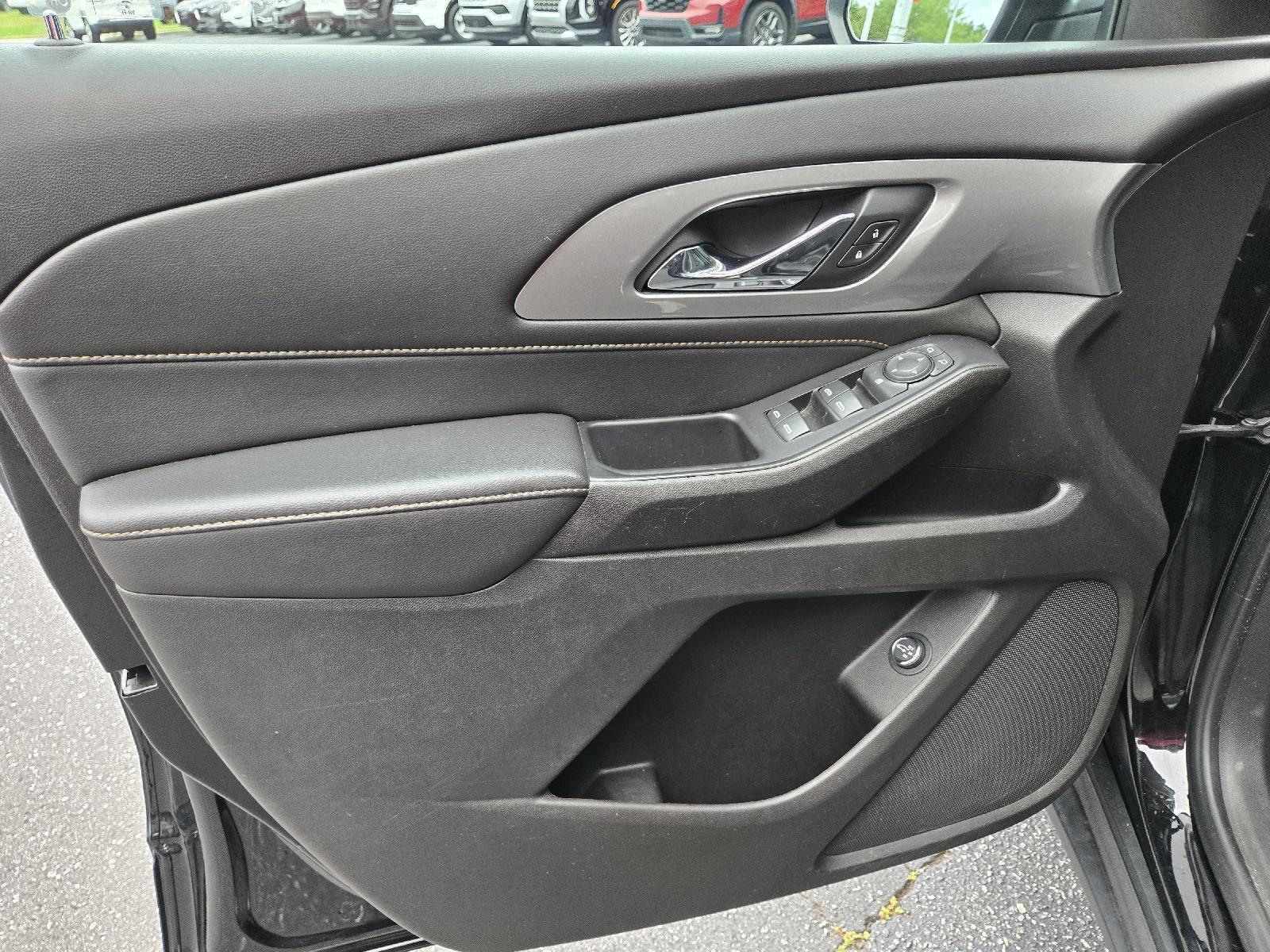 Used 2021 Chevrolet Traverse SUV