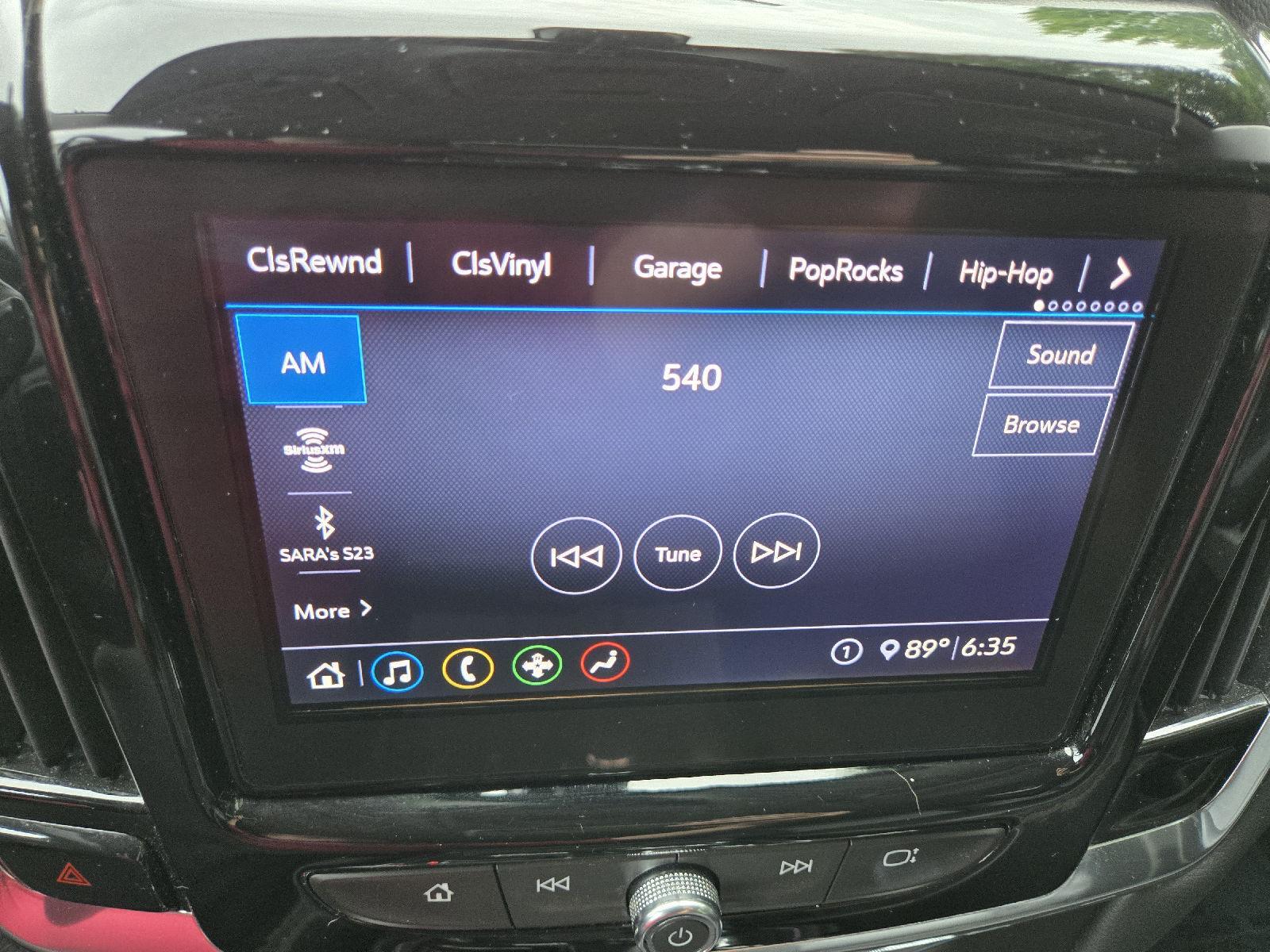 Used 2021 Chevrolet Traverse SUV